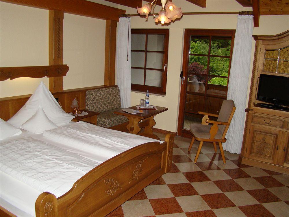 Hotel Hirsch Bad Peterstal-Griesbach Esterno foto