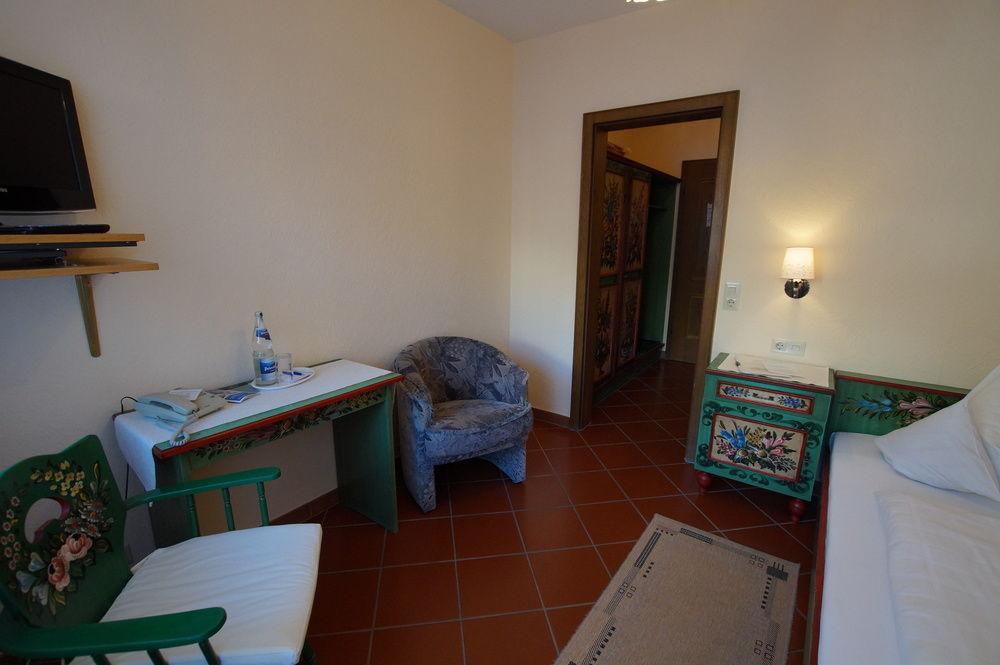 Hotel Hirsch Bad Peterstal-Griesbach Esterno foto