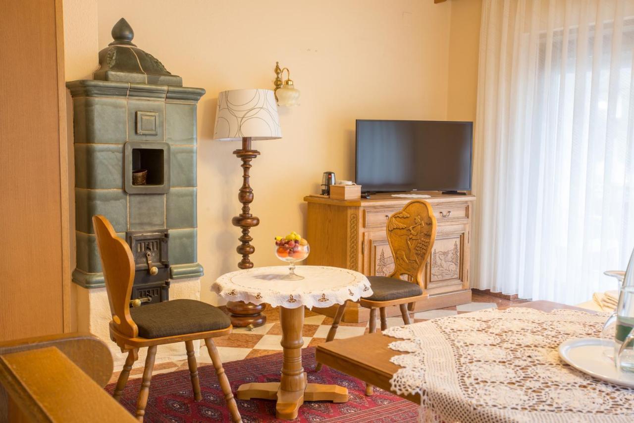 Hotel Hirsch Bad Peterstal-Griesbach Esterno foto
