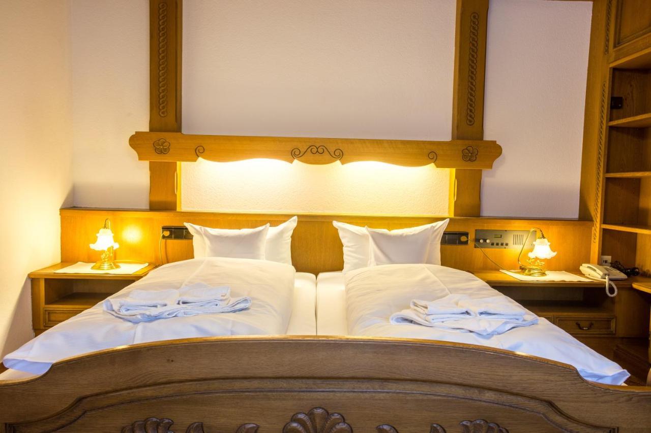 Hotel Hirsch Bad Peterstal-Griesbach Esterno foto