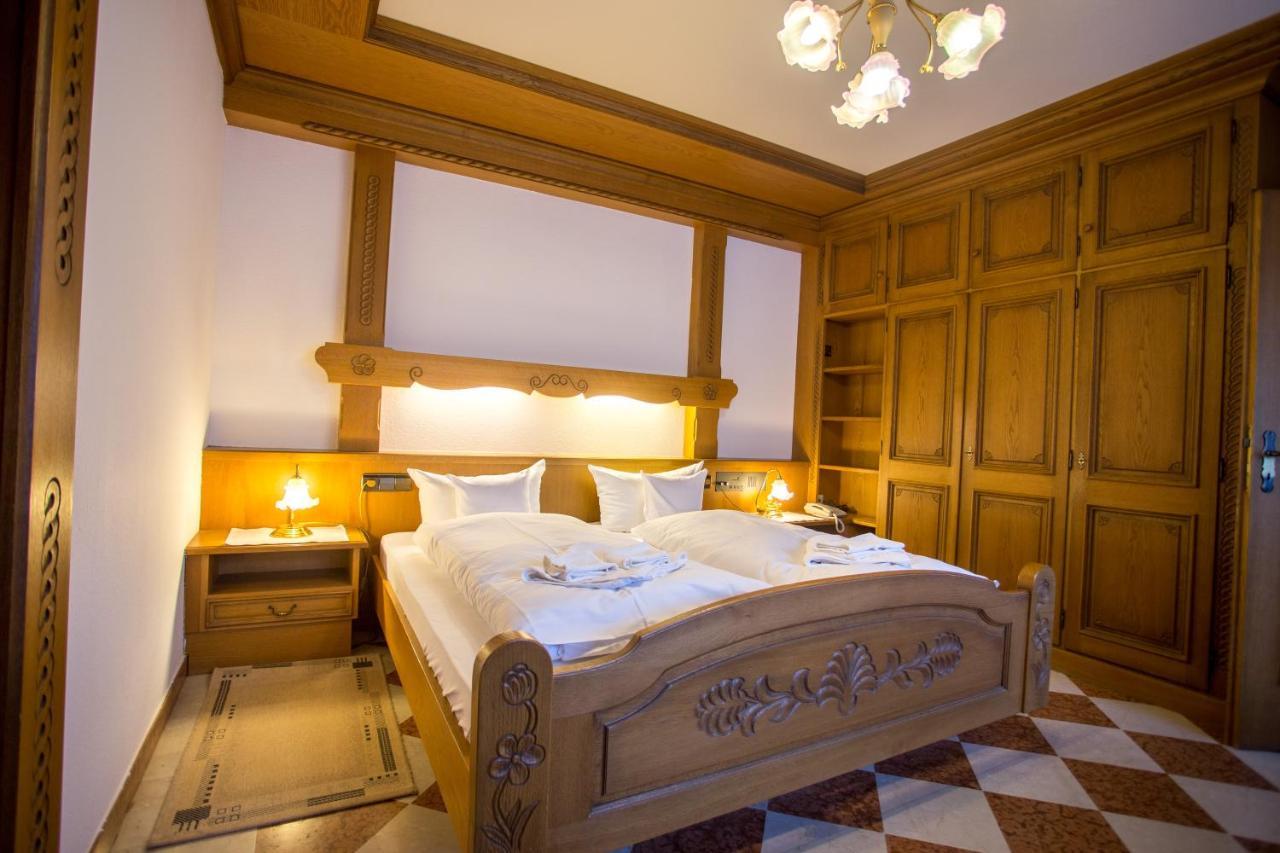 Hotel Hirsch Bad Peterstal-Griesbach Esterno foto