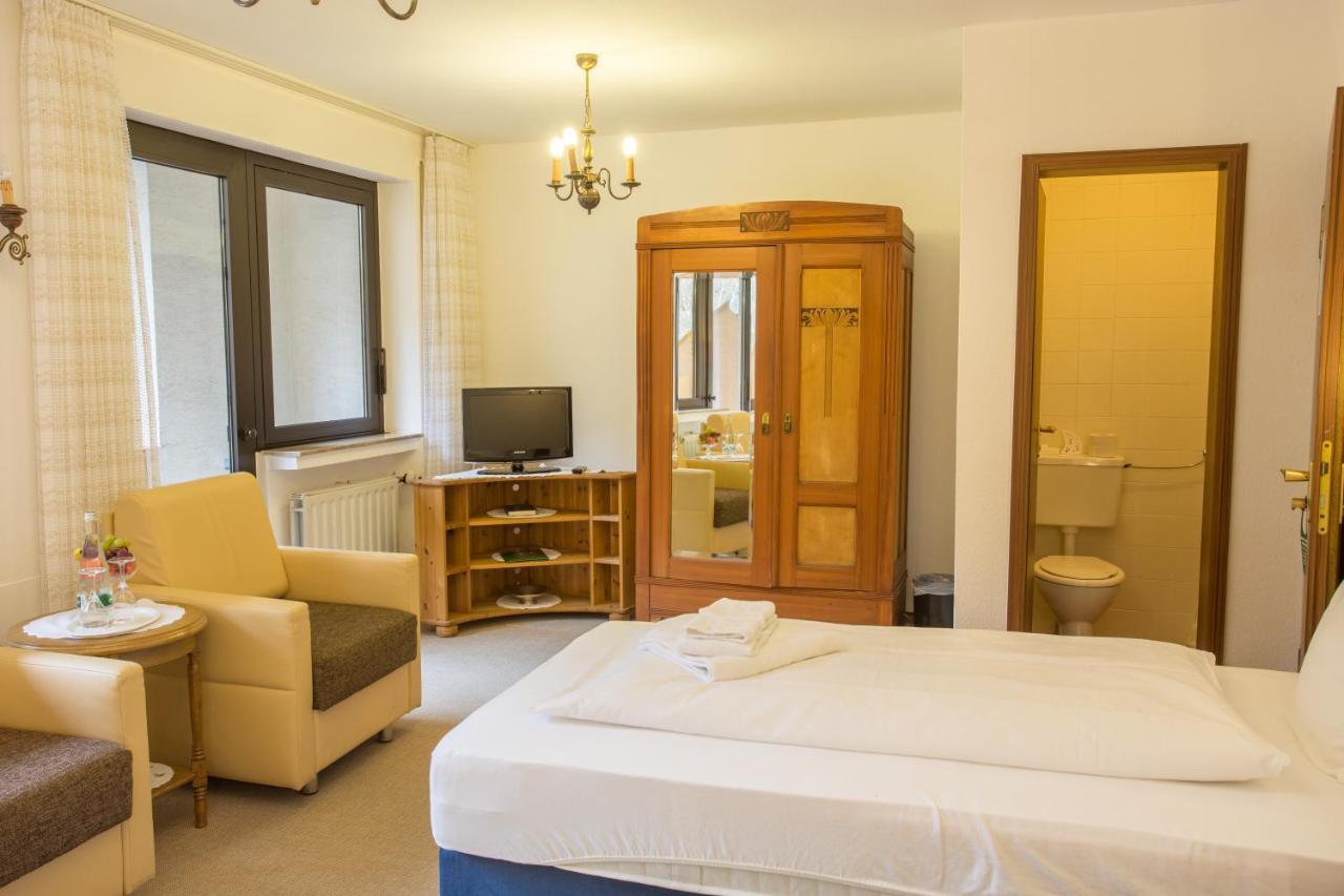 Hotel Hirsch Bad Peterstal-Griesbach Esterno foto