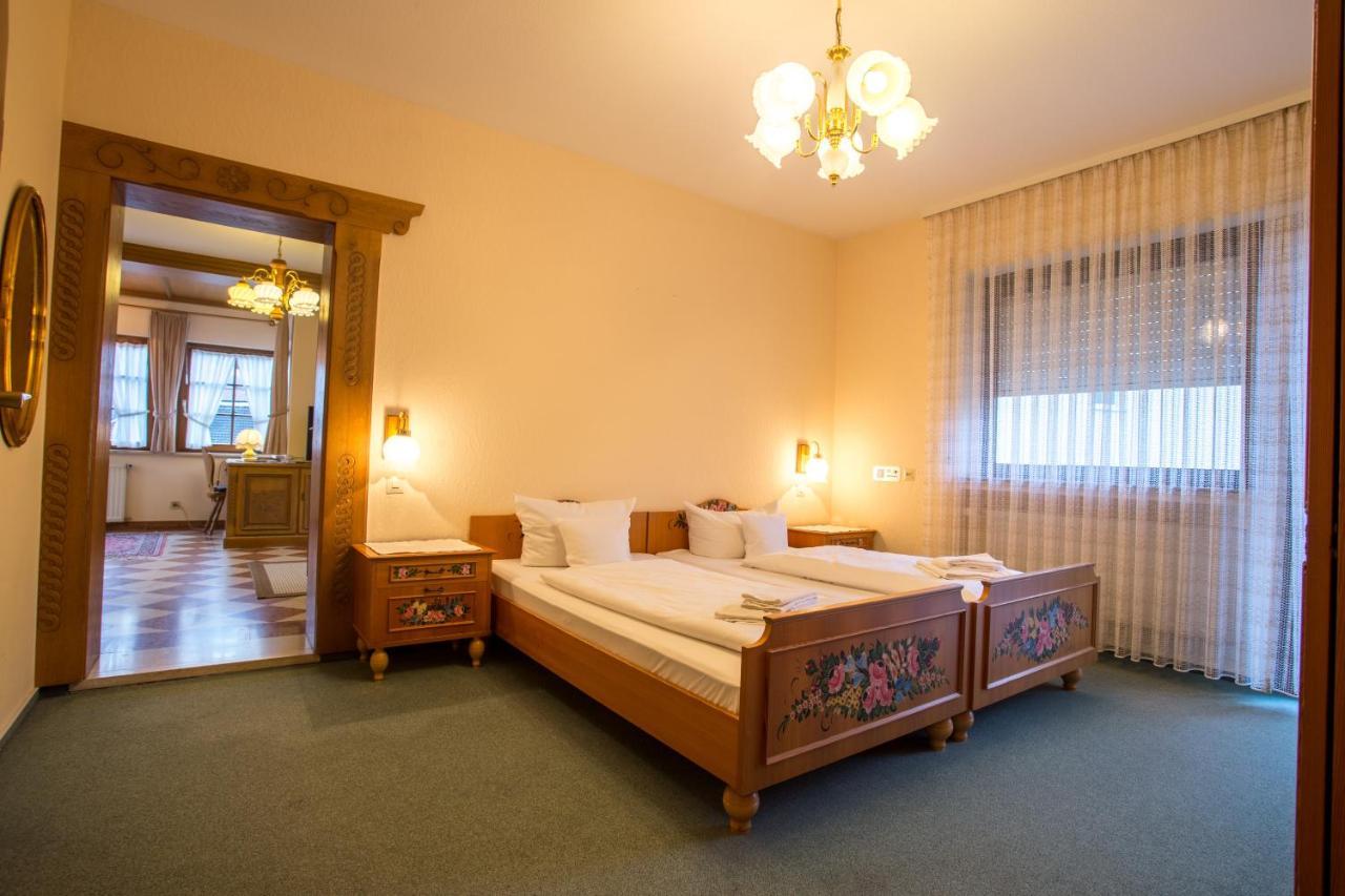 Hotel Hirsch Bad Peterstal-Griesbach Esterno foto