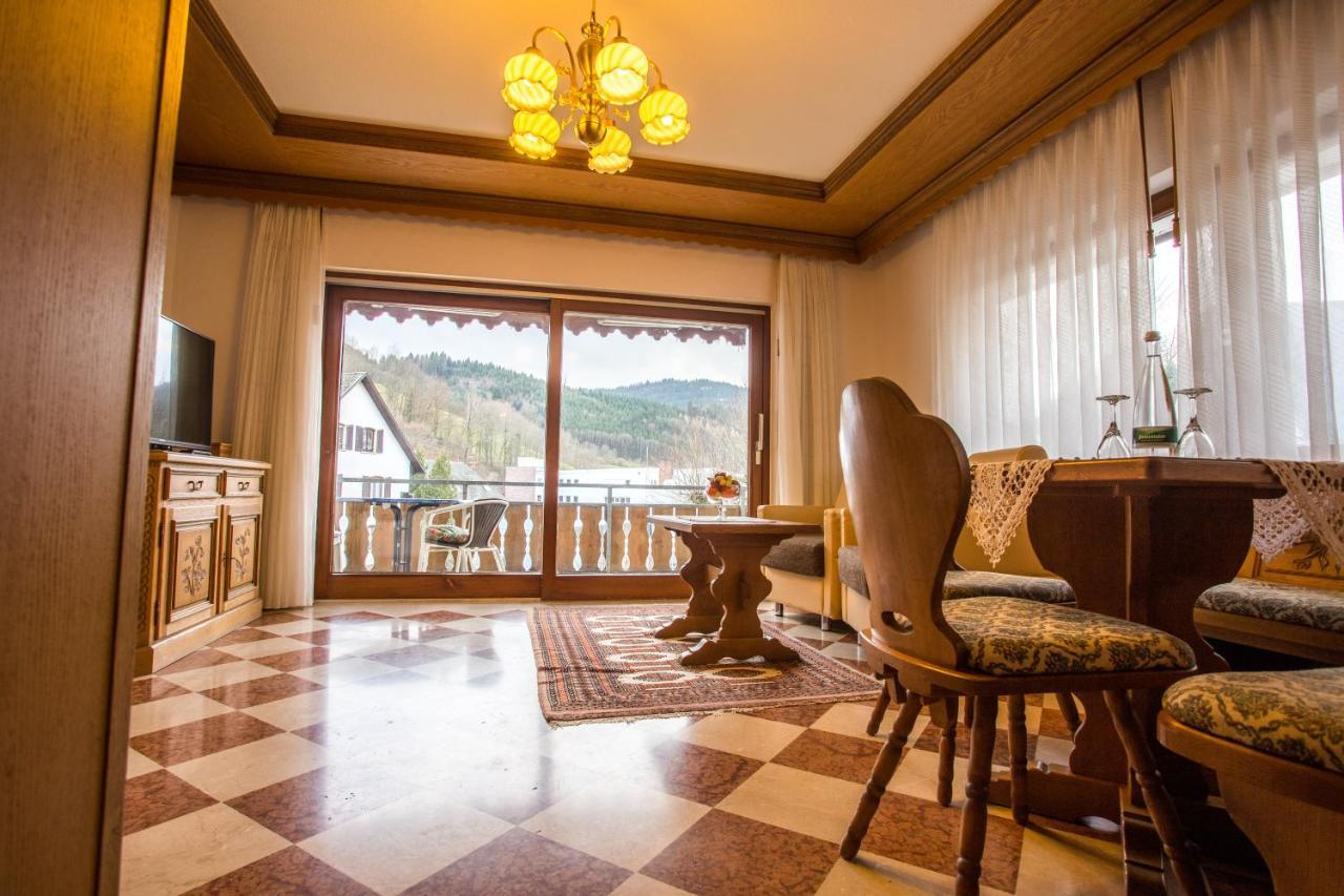 Hotel Hirsch Bad Peterstal-Griesbach Esterno foto