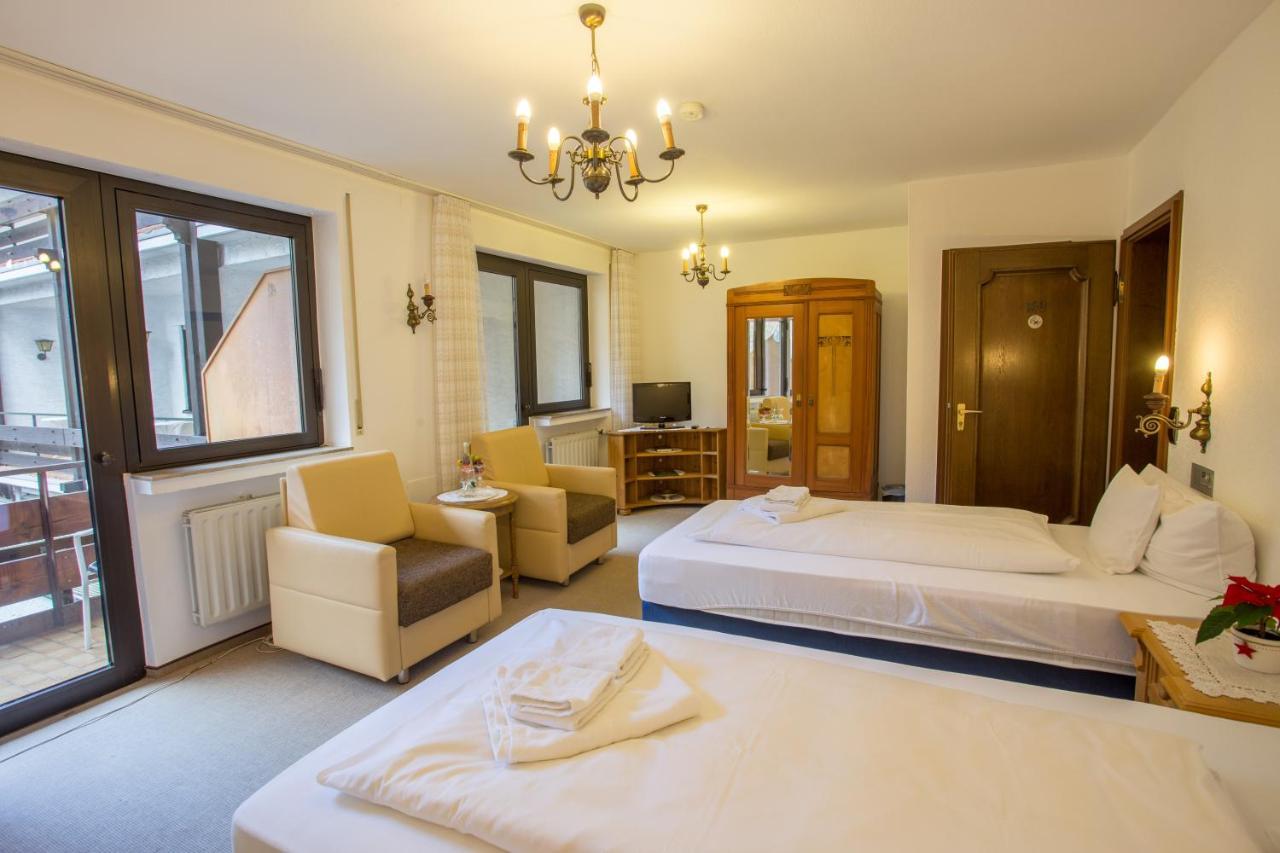 Hotel Hirsch Bad Peterstal-Griesbach Esterno foto